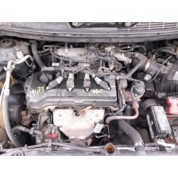 nissan almera tino (v10) del año 2000