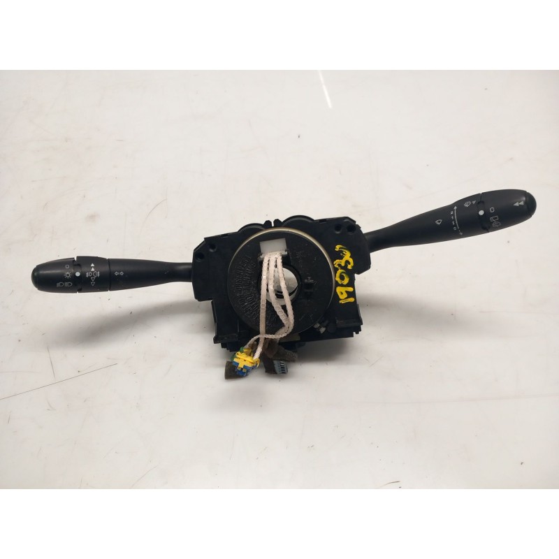Recambio de com 2000 para citroën c3 referencia OEM IAM 96608847XT Recambio de com 2000 para citroën c3 referencia OEM IAM 96608847XT