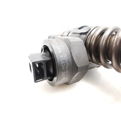 Recambio de inyector para audi a4 b5 avant (8d5) 1.9 tdi quattro referencia OEM IAM 038130073F 0414720007 