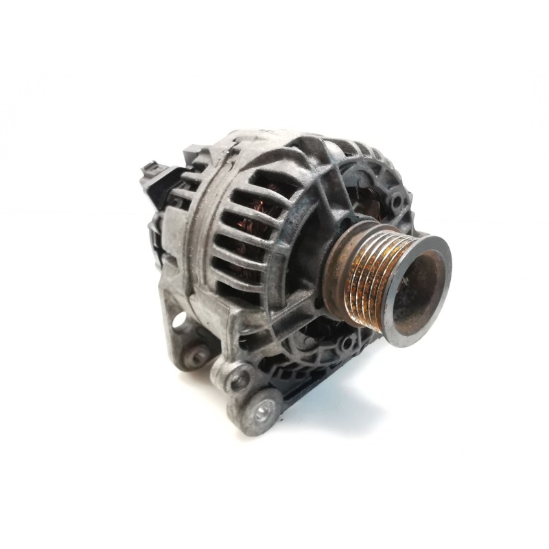 Recambio de alternador para seat ibiza referencia OEM IAM 037903025G Recambio de alternador para seat ibiza referencia OEM IAM 037903025G