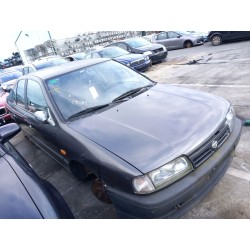 nissan primera hatchback (p10) del año 1991