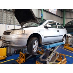 opel astra g hatchback (t98) del año 2000