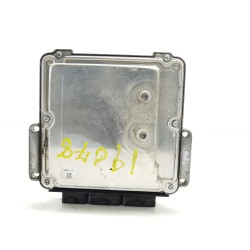 Recambio de centralita motor uce para opel vivaro a autobús (x83) 2.0 cdti (f7, j7, a07) referencia OEM IAM 8200666516 028101464