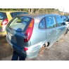nissan almera tino (v10) del año 2001