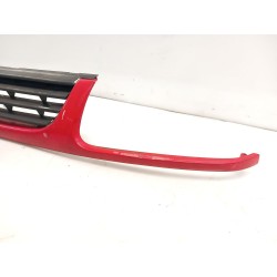 Front grille Volkswagen Polo berlina (6N1) | Becerril Scrap Yard
