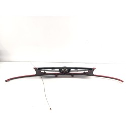 Front grille Volkswagen Polo berlina (6N1) | Becerril Scrap Yard
