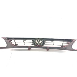 Front grille Volkswagen Polo berlina (6N1) | Becerril Scrap Yard
