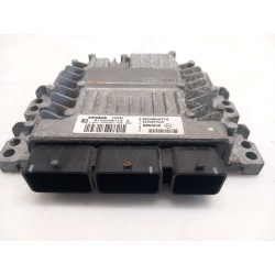 Recambio de centralita motor uce para renault scenic ii authentique referencia OEM IAM 8200804775  