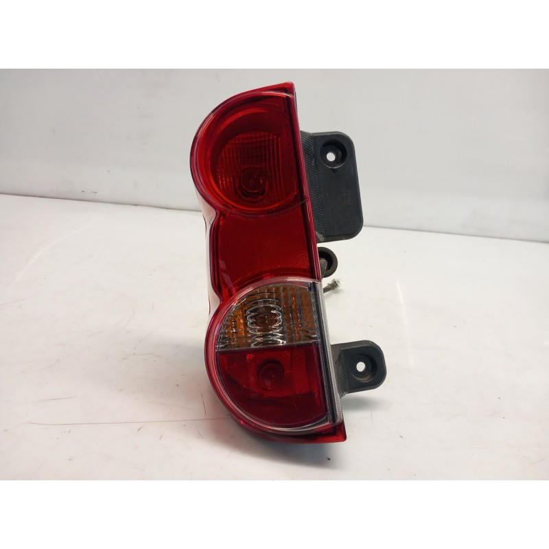 Recambio de piloto trasero izquierdo para nissan nv200 furgoneta 1.5 dci 90 (m20, m20m) referencia OEM IAM 26555BJ00A  