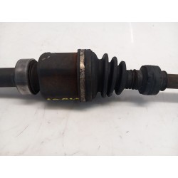 Right front axle Nissan NV200 furgoneta | Becerril Scrap Yard