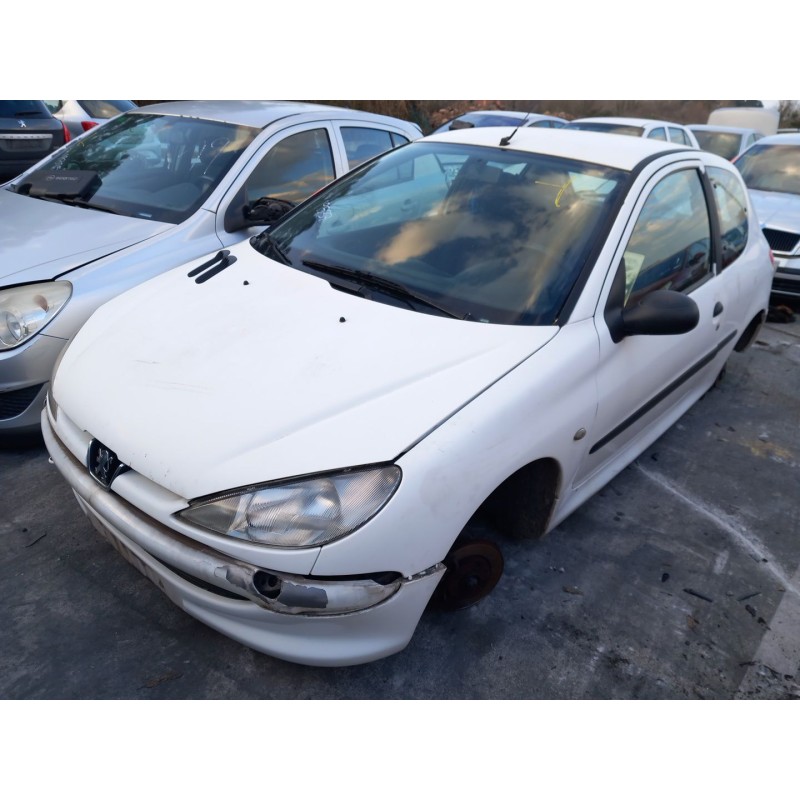 Elenco delle parti per Peugeot 206 hatchback (2A/C) 1.9 D Diesel dell'anno 2000 con motore WJY (DW8B),WJZ (DW8) Elenco delle parti per Peugeot 206 hatchback (2A/C) 1.9 D Diesel dell'anno 2000 con motore WJY (DW8B),WJZ (DW8)