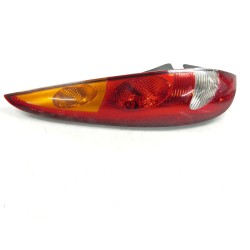 Fanale posteriore sinistro Nissan Almera tino (V10M) | Desguace Becerril