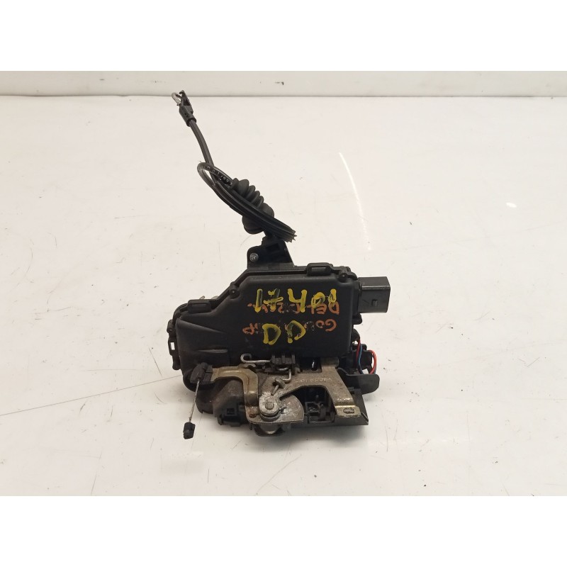 Front right door lock Volkswagen Golf IV berlina (1J1) | Becerril Scrap Yard Front right door lock Volkswagen Golf IV berlina (1J1) | Becerril Scrap Yard
