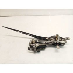 Front windshield wiper motor clase C (W202) oem 2028205342