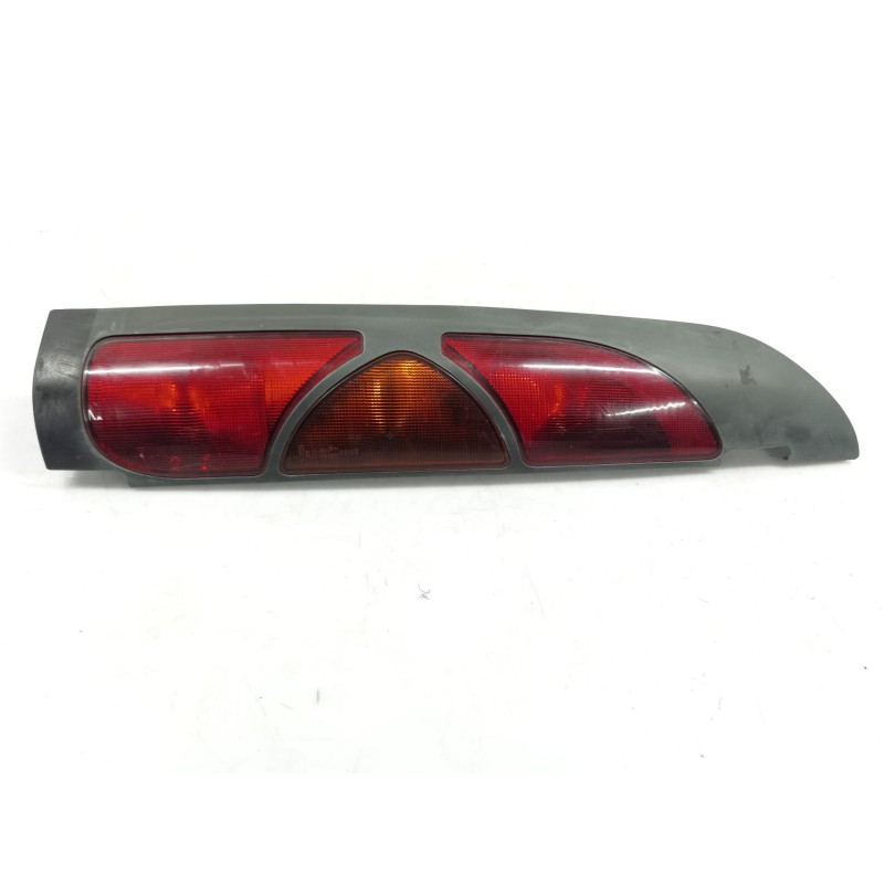 Recambio de piloto trasero izquierdo para renault kangoo express (fc0/1_) d 65 1.9 (fc0e, fc02, fc0j, fc0n) referencia OEM IAM 8