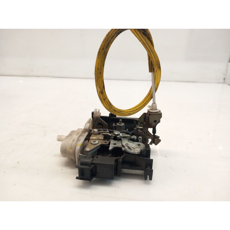 Serrure de porte avant droite Audi A3 (8L1) | Desguace Becerril Serrure de porte avant droite Audi A3 (8L1) | Desguace Becerril