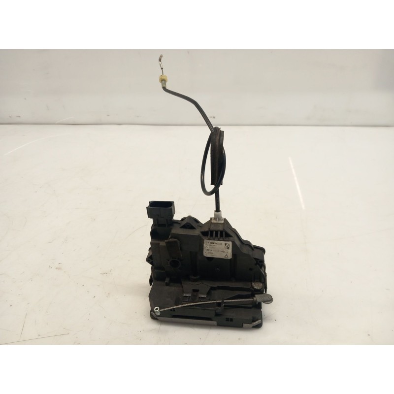 Recambio de cerradura puerta trasera derecha para fiat grande punto (199_) 1.3 d multijet (199.axd11, 199.axd1a, 199.axd1b,... r Recambio de cerradura puerta trasera derecha para fiat grande punto (199_) 1.3 d multijet (199.axd11, 199.axd1a, 199.axd1b,... r