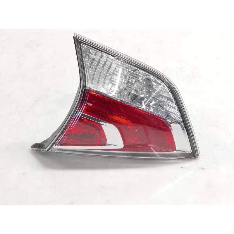 Recambio de piloto trasero central derecho para nissan x-trail iii (t32_, t32r, t32rr) 1.6 dci (t32) referencia OEM IAM   