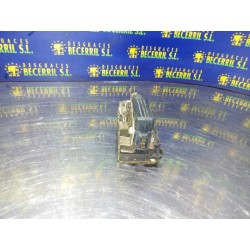 Recambio de cerradura puerta trasera izquierda para renault 19 hatchback (b/c53) gtr referencia OEM IAM 7701030067  