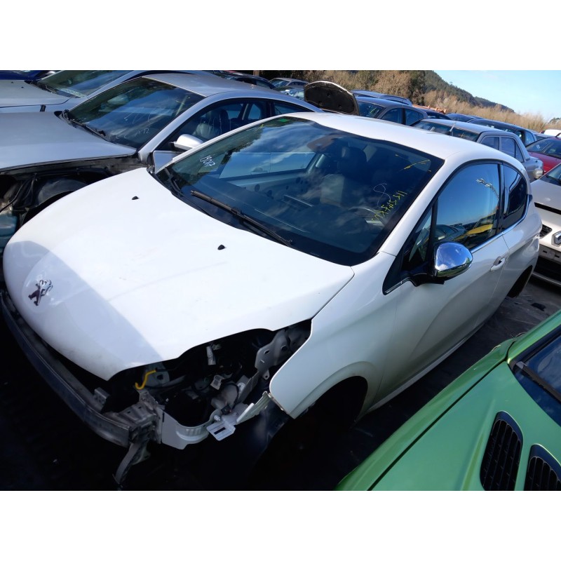 Elenco delle parti per Peugeot 208 I (CA_, CC_) 1.2 VTI 82 Gasolina dell'anno 2013 con motore HMZ (EB2),HMZ (EB2F) Elenco delle parti per Peugeot 208 I (CA_, CC_) 1.2 VTI 82 Gasolina dell'anno 2013 con motore HMZ (EB2),HMZ (EB2F)