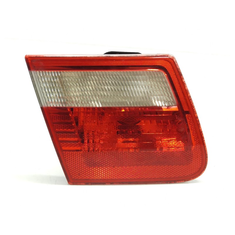Left central rear light BMW 3 touring (E46) | Becerril Scrap Yard Left central rear light BMW 3 touring (E46) | Becerril Scrap Yard