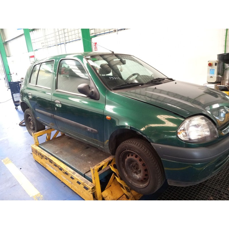Elenco delle parti per Renault clio II (BB_, CB_) 1.9 D (B/CB0E, BB0J) Diesel dell'anno 1999 con motore F8Q 630,F8Q 632 Elenco delle parti per Renault clio II (BB_, CB_) 1.9 D (B/CB0E, BB0J) Diesel dell'anno 1999 con motore F8Q 630,F8Q 632