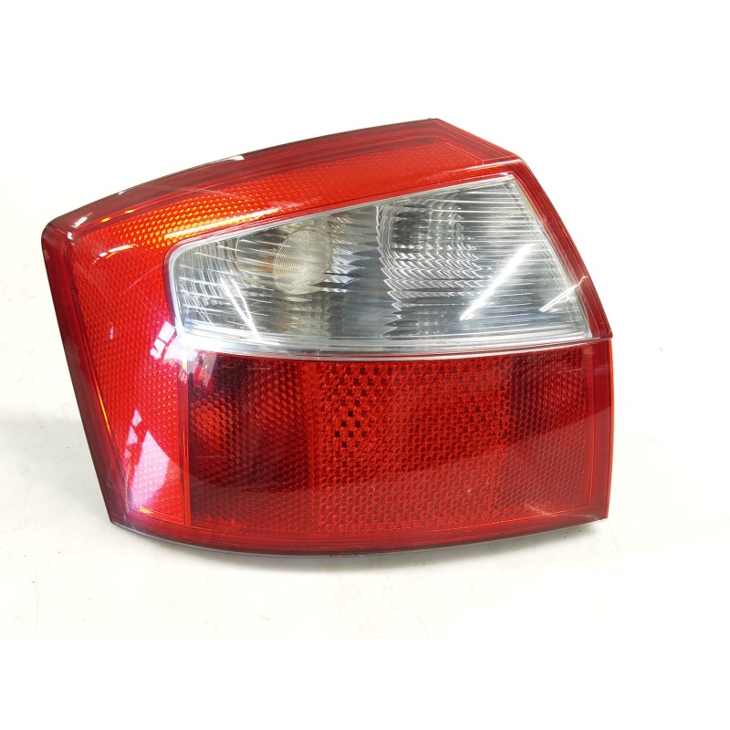 Fanale posteriore sinistro Audi A4 B6 (8E2) | Desguace Becerril Fanale posteriore sinistro Audi A4 B6 (8E2) | Desguace Becerril
