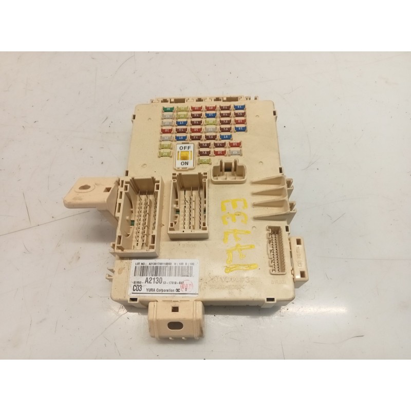 Recambio de caja reles / fusibles para kia cee´d concept referencia OEM IAM 91950A2130  A21301708110883