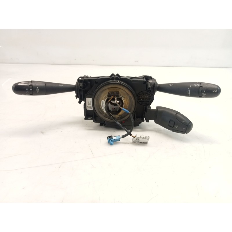 Recambio de com 2000 para citroën c3 lx referencia OEM IAM 96667323XT  