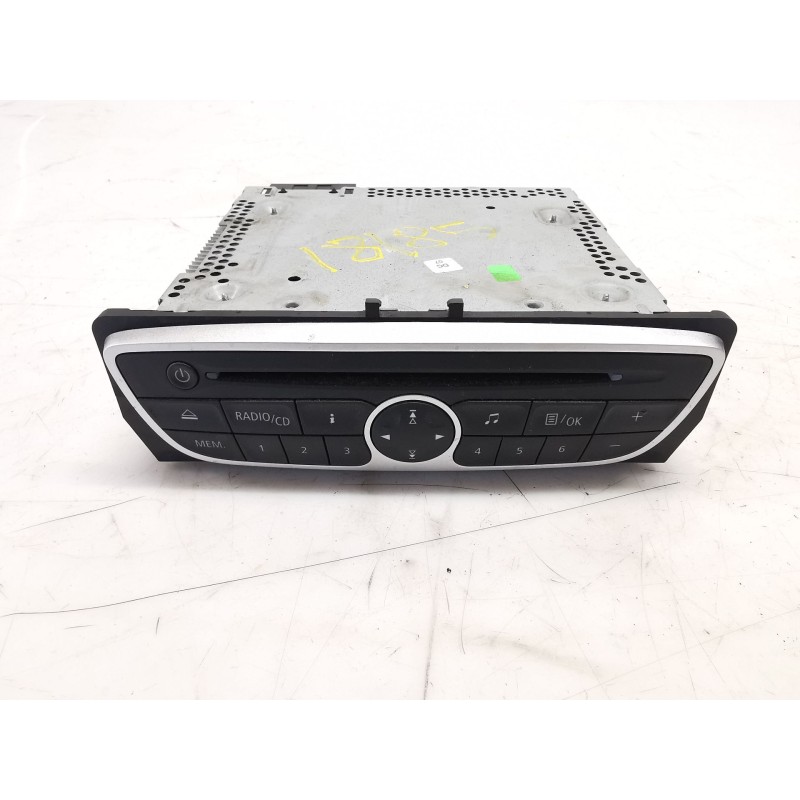 Sistema audio / radio CD 281150030R | Desguace Becerril Sistema audio / radio CD 281150030R | Desguace Becerril