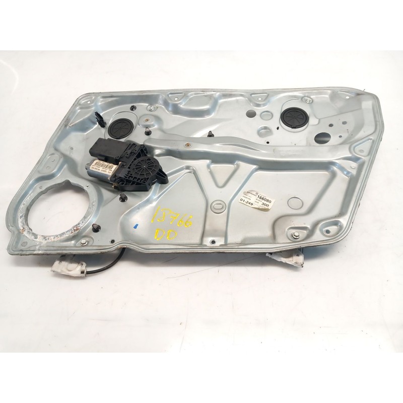 Alzacristallo anteriore destro Volkswagen Passat berlina (3B3) | Desguace Becerril Alzacristallo anteriore destro Volkswagen Passat berlina (3B3) | Desguace Becerril