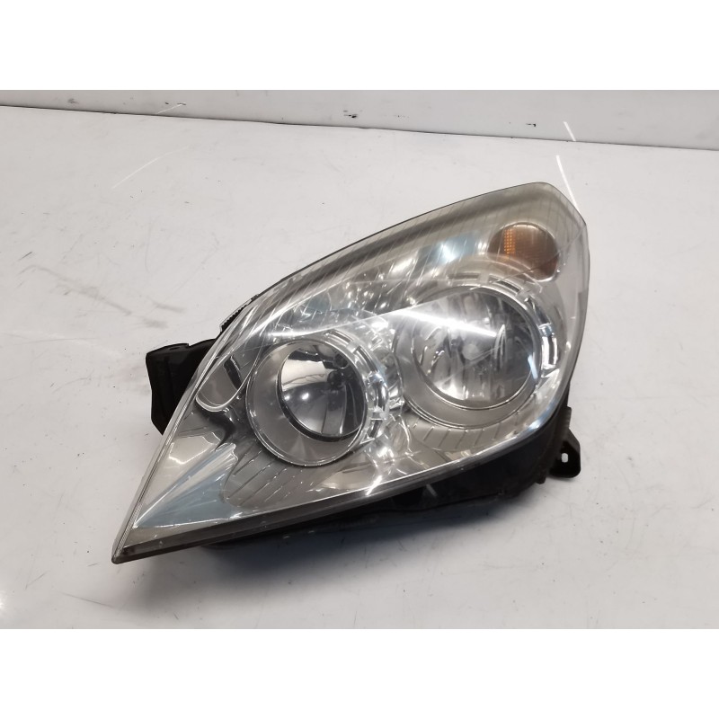 Faro sinistro Opel Astra h (A04) | Desguace Becerril Faro sinistro Opel Astra h (A04) | Desguace Becerril