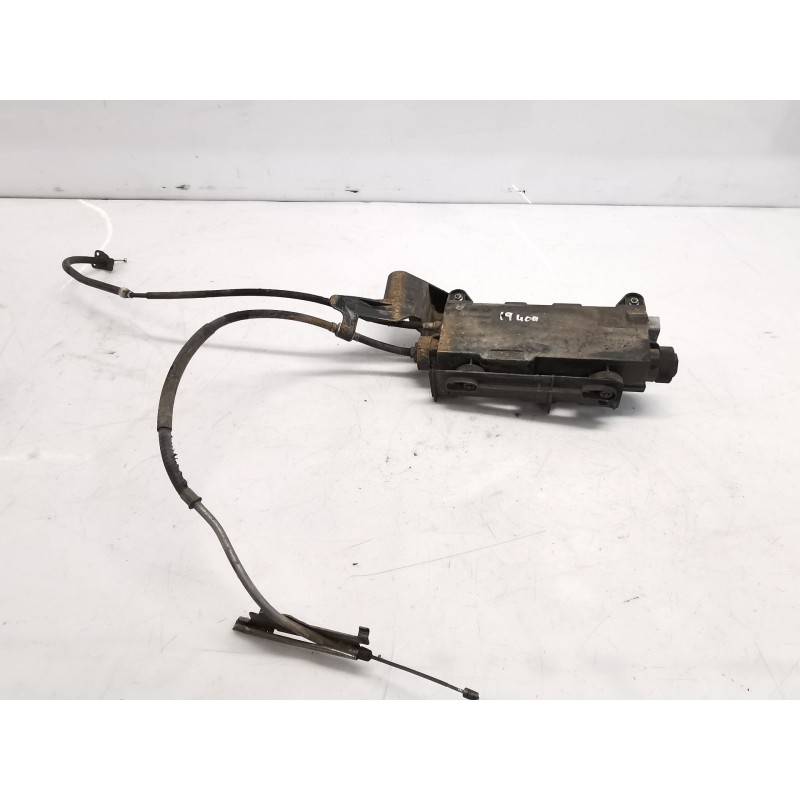 Recambio de freno de mano eléctrico para renault scénic ii (jm0/1_) 1.9 dci (jm0g, jm12, jm1g, jm2c) referencia OEM IAM 82005226 Recambio de freno de mano eléctrico para renault scénic ii (jm0/1_) 1.9 dci (jm0g, jm12, jm1g, jm2c) referencia OEM IAM 82005226