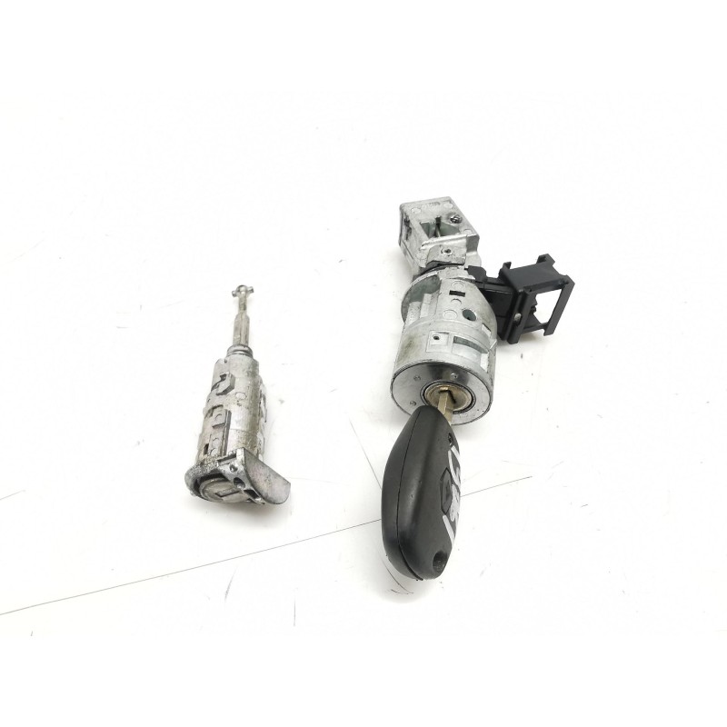 Recambio de antirrobo para renault clio iii referencia OEM IAM 8200214168  