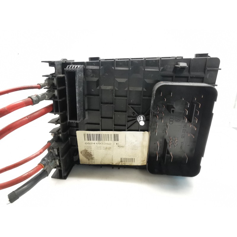 Relay / fuse box Volkswagen Touran (1T1, 1T2) | Becerril Scrap Yard Relay / fuse box Volkswagen Touran (1T1, 1T2) | Becerril Scrap Yard