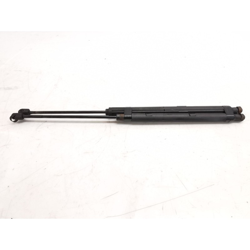 Trunk/boot lid struts Clase C (W203) berlina | Becerril Scrap Yard Trunk/boot lid struts Clase C (W203) berlina | Becerril Scrap Yard