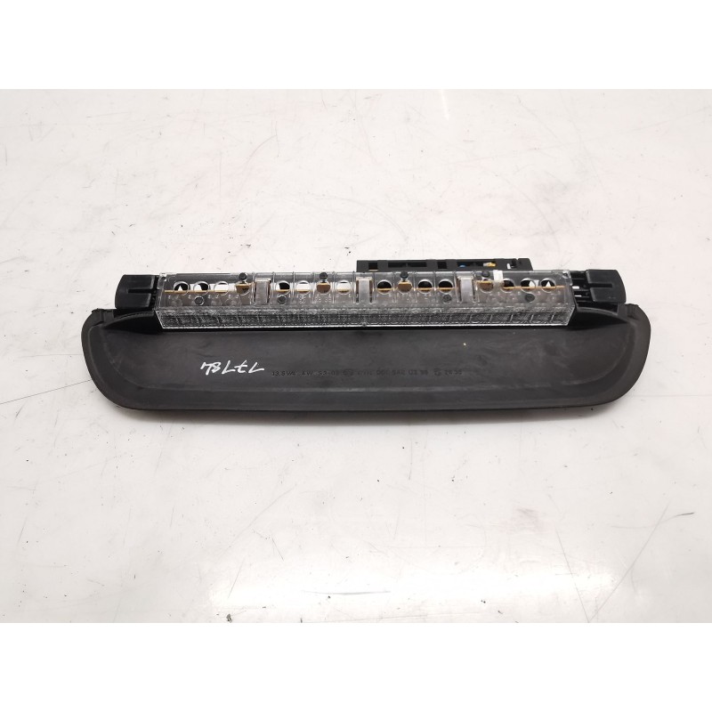 Luce centrale del freno BMW Serie 3 berlina (E46) | Desguace Becerril Luce centrale del freno BMW Serie 3 berlina (E46) | Desguace Becerril