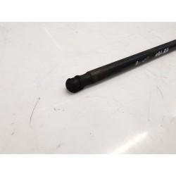 Hood dampers Volkswagen Passat berlina (3B3) | Becerril Scrap Yard