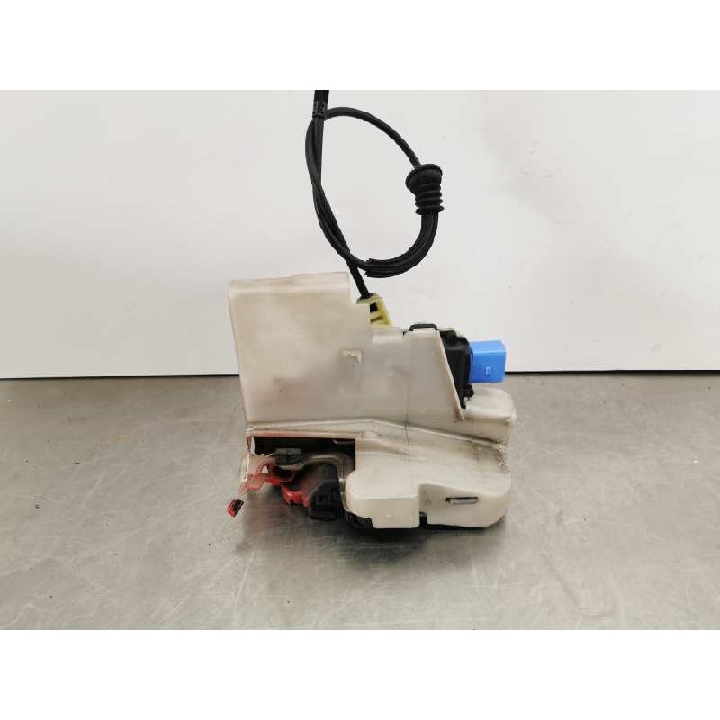 Front right door lock Volkswagen Polo (9N3) | Becerril Scrap Yard Front right door lock Volkswagen Polo (9N3) | Becerril Scrap Yard