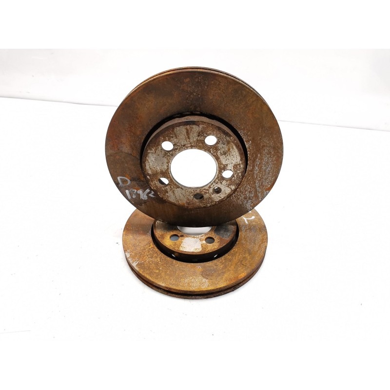 Front brake disc Volkswagen Golf IV berlina (1J1) | Becerril Scrap Yard Front brake disc Volkswagen Golf IV berlina (1J1) | Becerril Scrap Yard