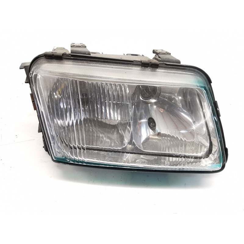 Recambio de faro derecho para audi a3 (8l) referencia OEM IAM 8L0941115B  