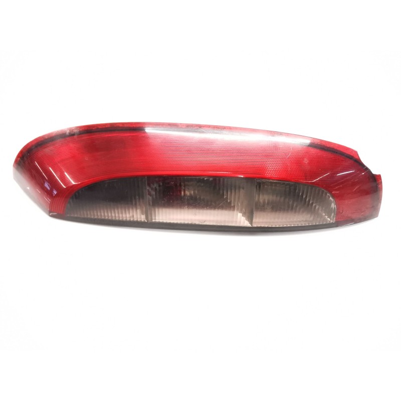 Recambio de piloto trasero derecho para opel corsa c referencia OEM IAM 89302181  