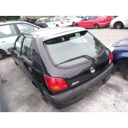 Elenco delle parti per Ford fiesta berlina (DX) Ambiente Gasolina dell'anno 2001