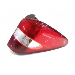Recambio de piloto trasero derecho para ssangyong rodius referencia OEM IAM 8360221302  