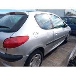 Elenco delle parti per Peugeot 206 hatchback (2A/C) 1.4 HDi eco 70 Diesel dell'anno 2002 con motore 8HX (DV4TD),8HZ (DV4TD)