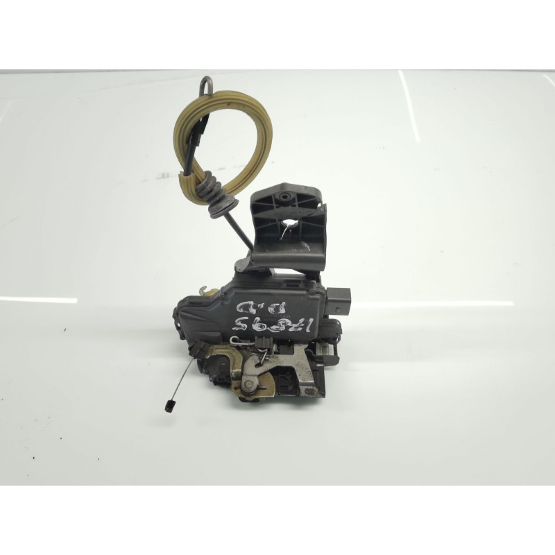 Recambio de cerradura puerta delantera derecha para seat leon (1m1) signo referencia OEM IAM Recambio de cerradura puerta delantera derecha para seat leon (1m1) signo referencia OEM IAM