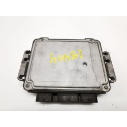 Recambio de centralita motor uce para renault scenic ii grand confort dynamique referencia OEM IAM 8200527725/8200527756 0281012