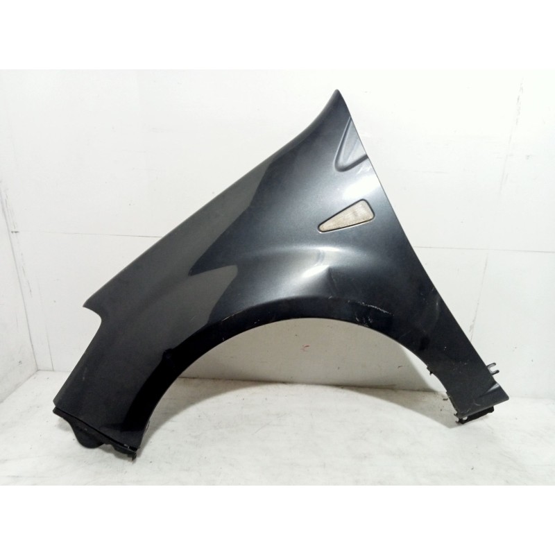 Left front fender Dacia Sandero | Becerril Scrap Yard Left front fender Dacia Sandero | Becerril Scrap Yard