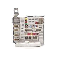 Relay / fuse box Renault Scenic II | Becerril Scrap Yard