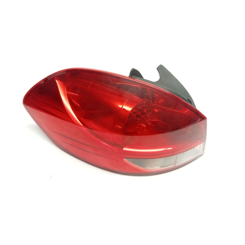 Recambio de piloto trasero izquierdo para renault clio iii referencia OEM IAM 8200586843  